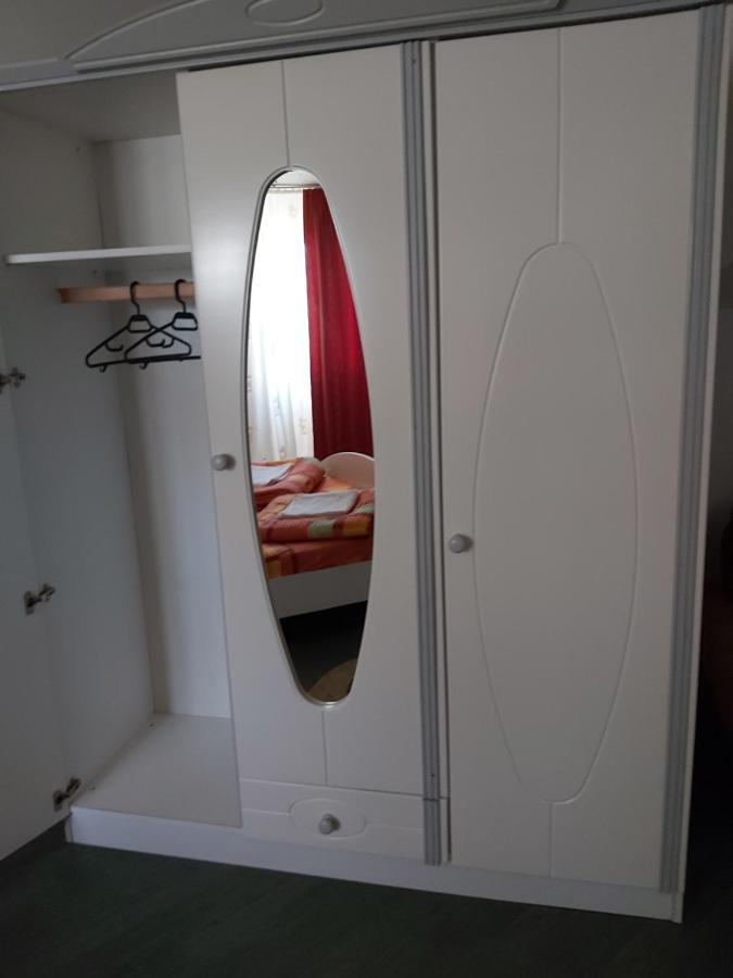 Hotel Turist レシツァ エクステリア 写真